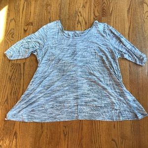 3/4 sleeve gray striped shirt